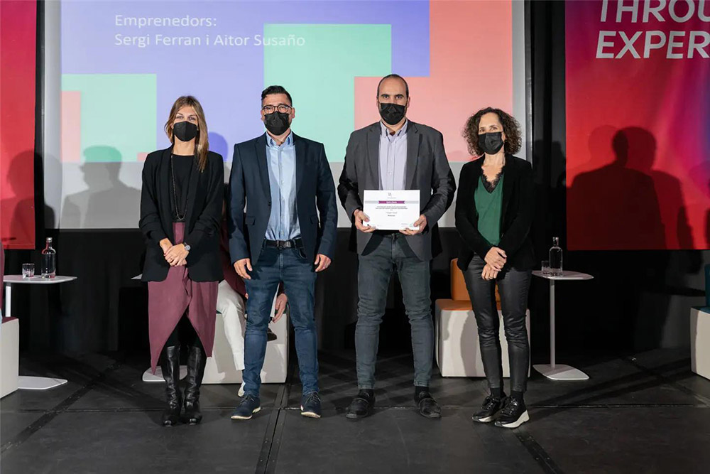 Recogemos el premio de Emprendedores de la Fundación CETT